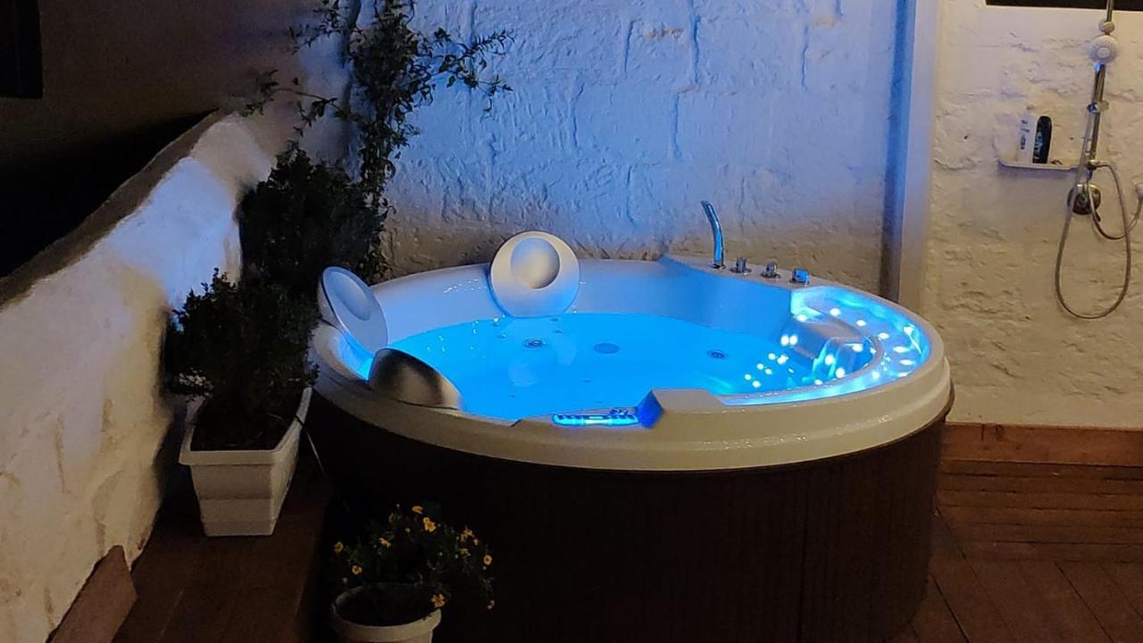 Amalfi Pool Suite - Puglia Mia Apartments Monopoli Dış mekan fotoğraf